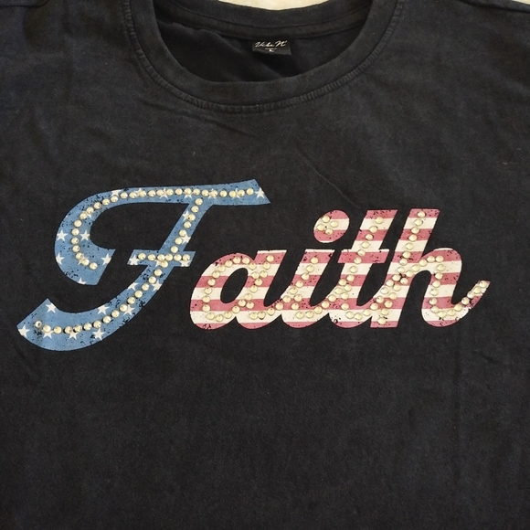 Vibe N' "Faith"🙏 Graphic Tee - NWT - Picture 5 of 11